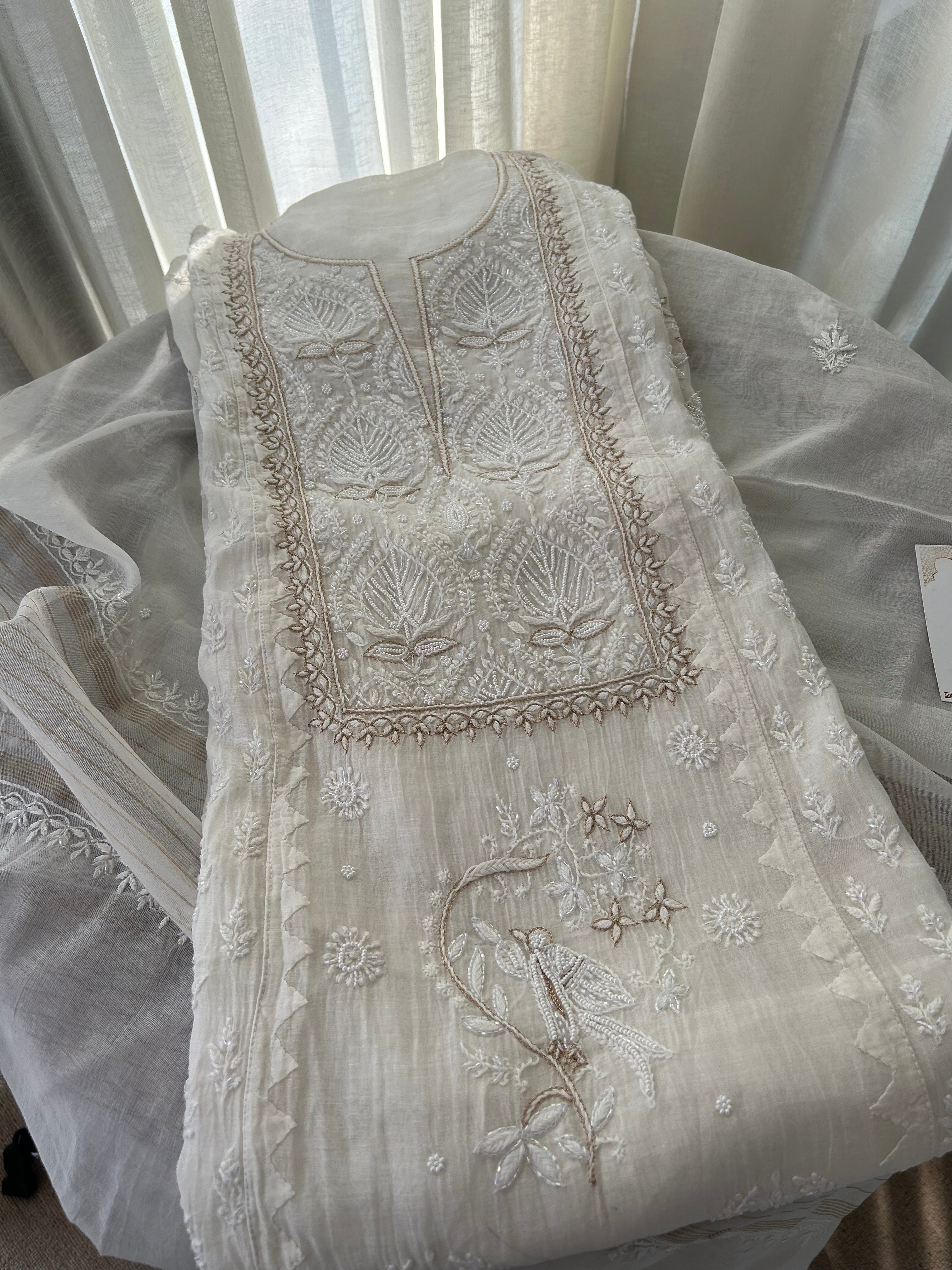 WHITE MUL CHANDERI CHIKANKARI KURTA SET